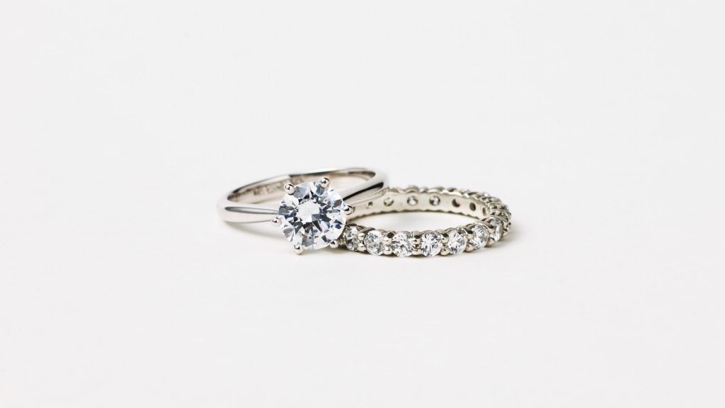 Lab-diamond engagement rings