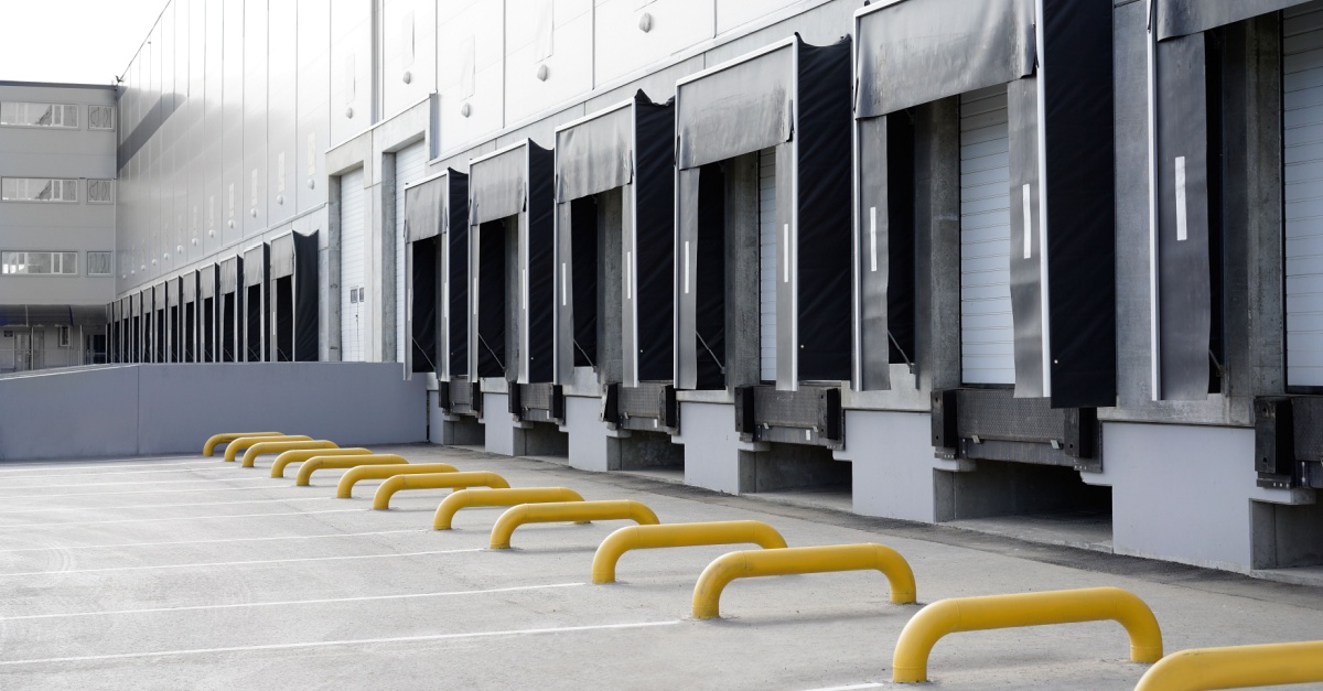 Loading Bay Incharge Dangers of Loading Bay Operations and the Industries Impacted.