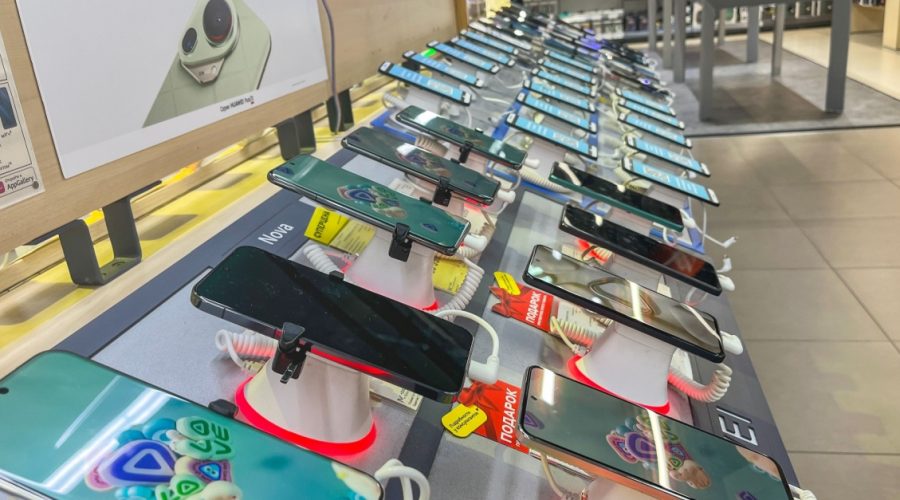 Smartphones: Understanding the recycling process