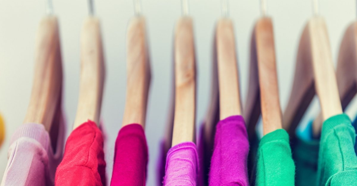 Smarter Demand Forecasting for Fast Fashion: Hybrid Models for a Dynamic Market