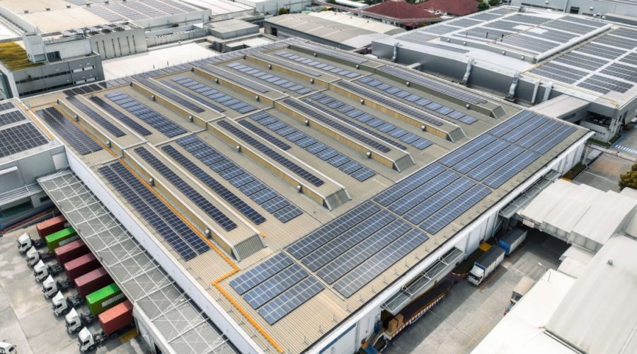 Why Electric Material Handling Cuts 70% Warehouse Emissions