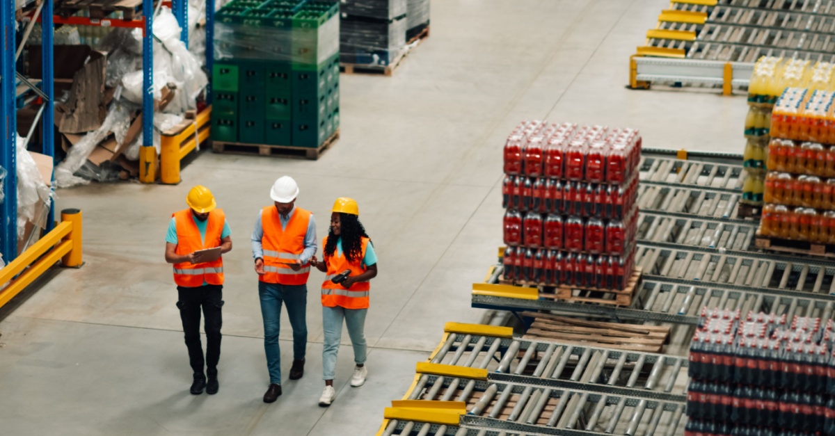 Leadership Challenges in Managing Hybrid Supply Chain Teams